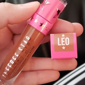 Jeffree Star velour liquid lipstick Leo